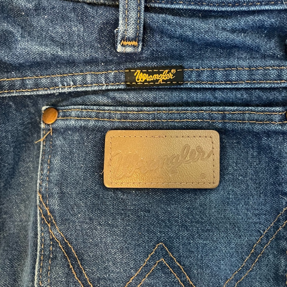 Wrangler Men's Classic Blue Bootcut Jeans - Picture 4 of 6